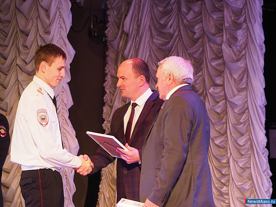 ����� � ��������. � ������ ���������� ������������� �����������, ����������� ��� ���������� ������� ���������� ���