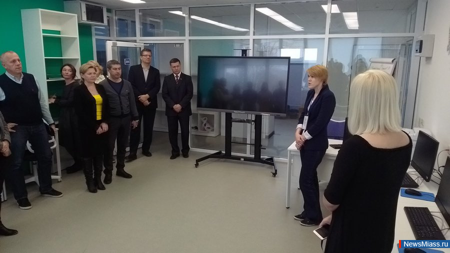  .    " "      IT-Cube