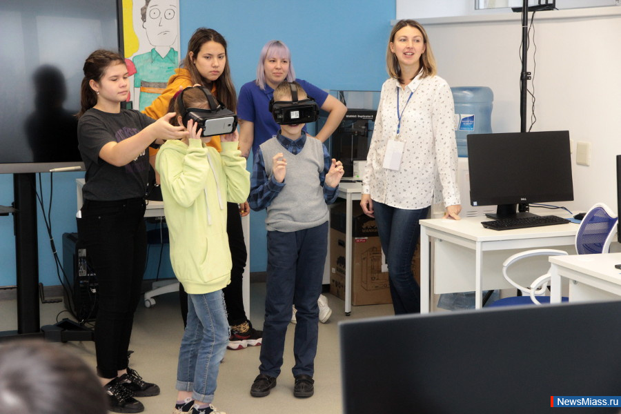  " 10.19"  .     IT-Cube      