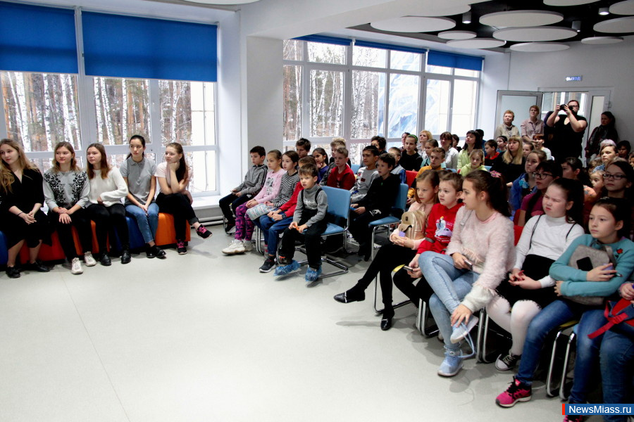  " 10.19"  .     IT-Cube      