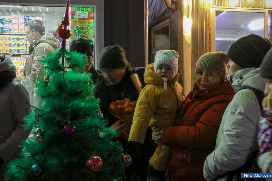 , , .           "1000 "