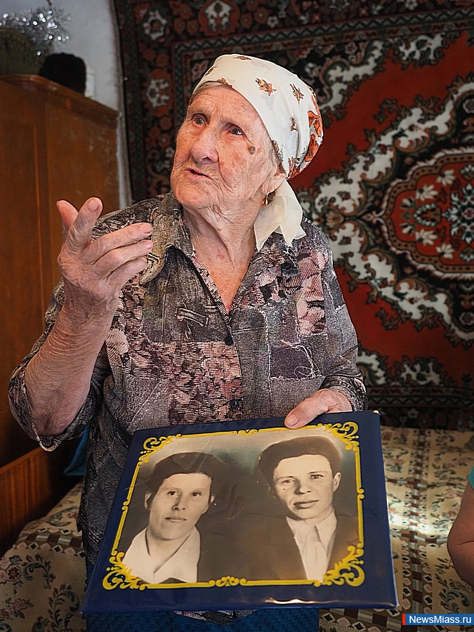 -       .    "! ! !"   ""      