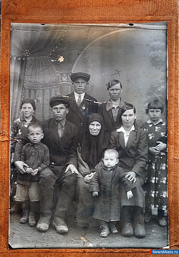 -       .    "! ! !"   ""      