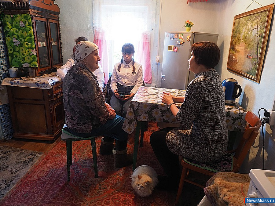 -       .    "! ! !"   ""      