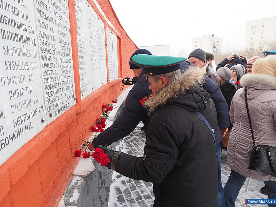 ,     ,   .  " ",  ,          