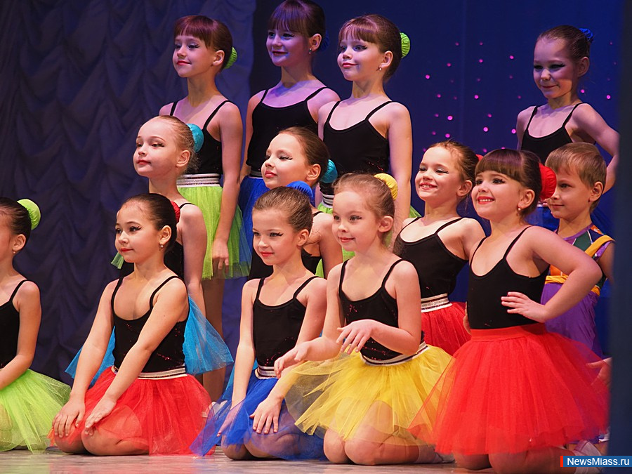 � ������ ��������� ����� "����" ������� 30-������ ������. �� ��������� �������� ��� �������� ���� ������������ ������������� ���������