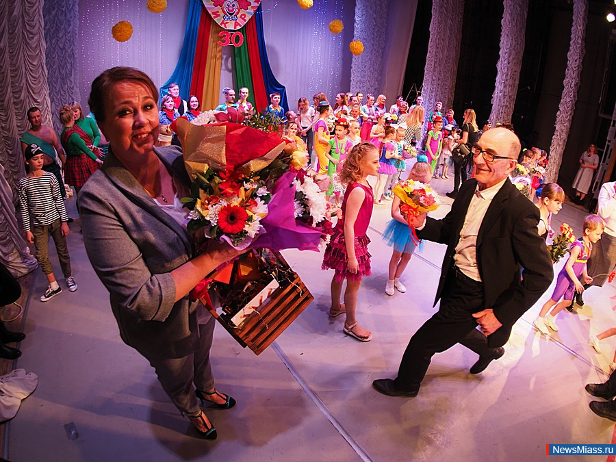 � ������ ��������� ����� "����" ������� 30-������ ������. �� ��������� �������� ��� �������� ���� ������������ ������������� ���������