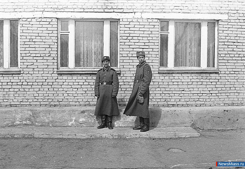 "      ,   ,  "....      -      