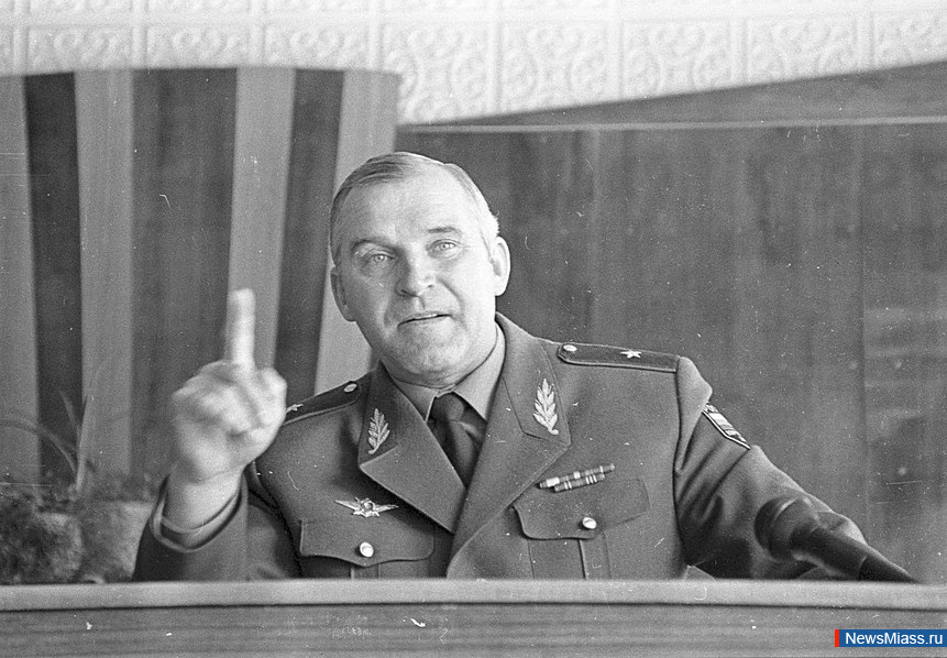 "      ,   ,  "....      -      