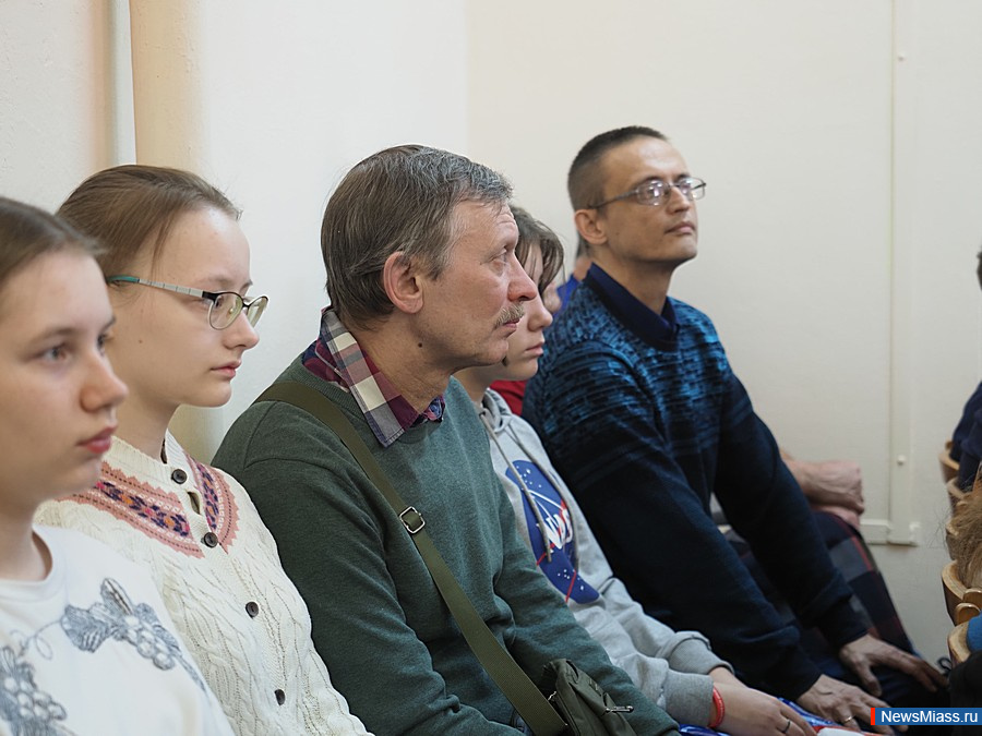 � ������ ��������� �������� �������� "������ �����!". � ���� ��������� ���������� ������ ������������ ������ �����������-����������� ���������� �� �������, ������ � ���� ����� ���������