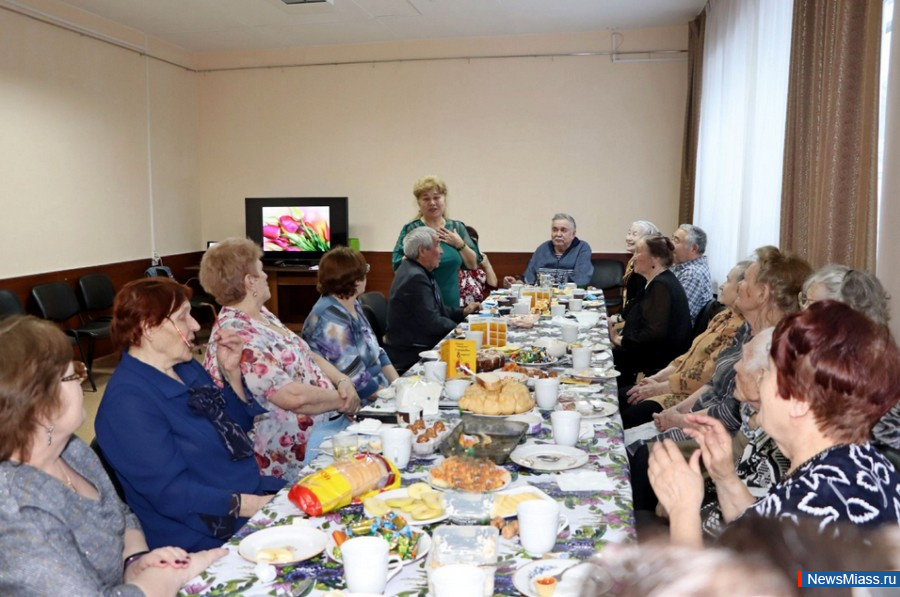       8    .    ""   "   "    