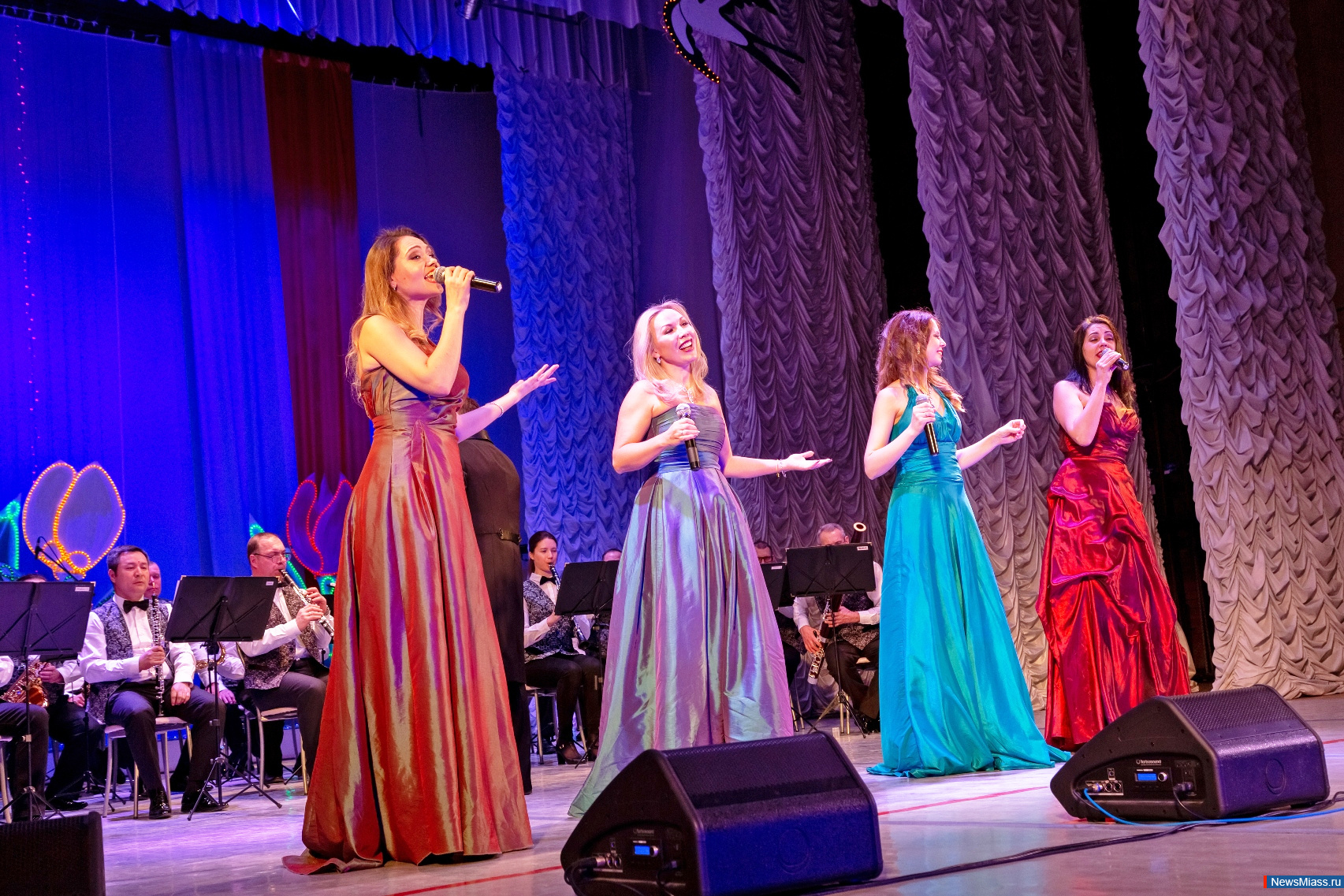   ,      .    ""       " "