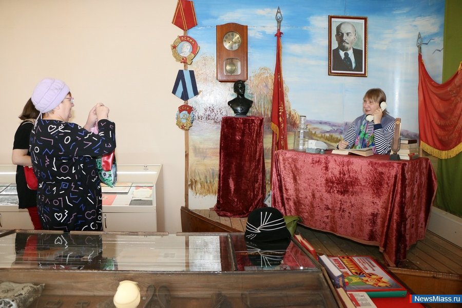          .         "Logos"    ..    