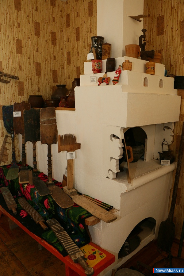          .         "Logos"    ..    