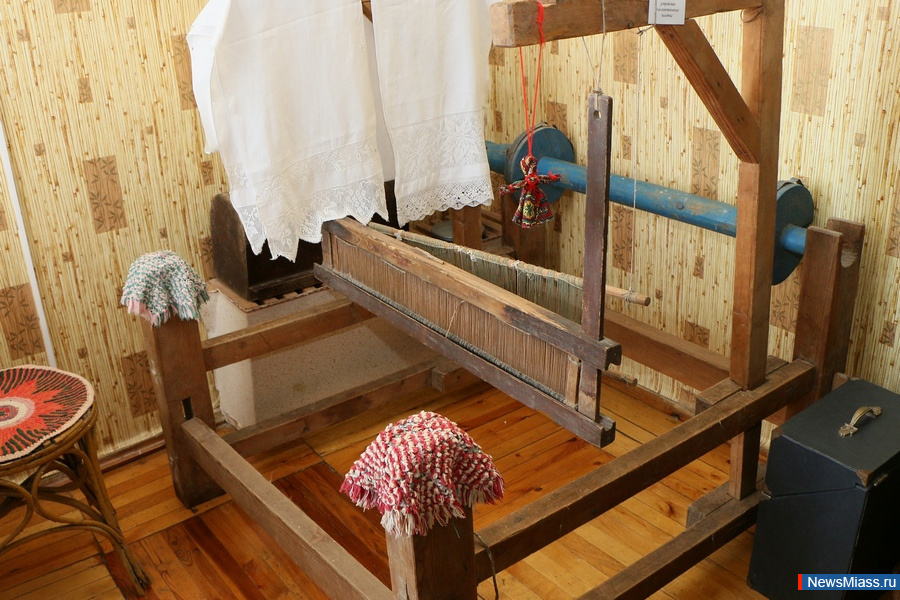          .         "Logos"    ..    