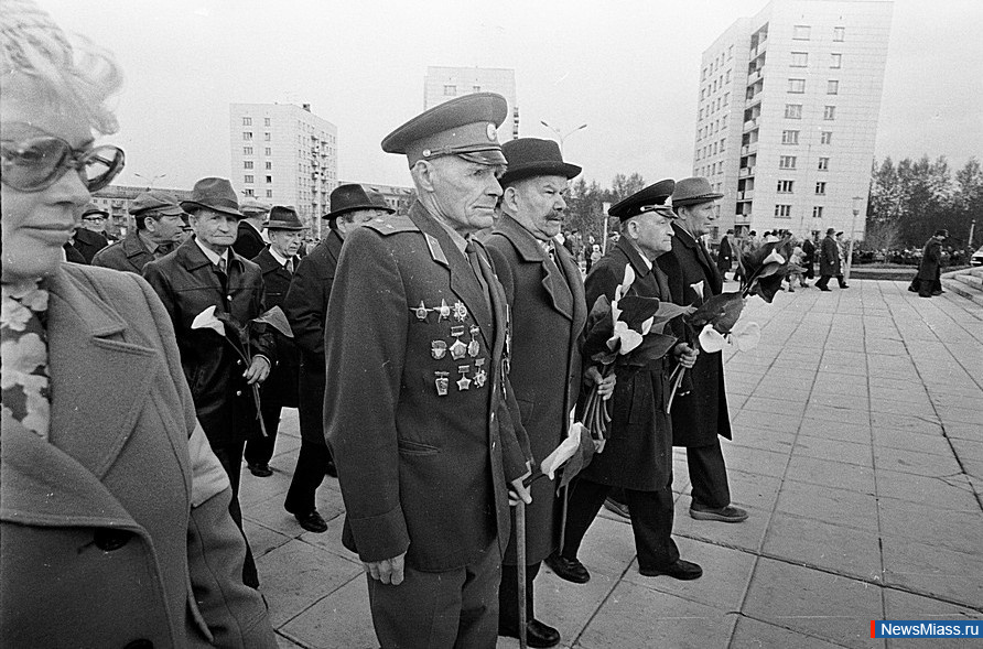 " "    .  2.       1986  -    