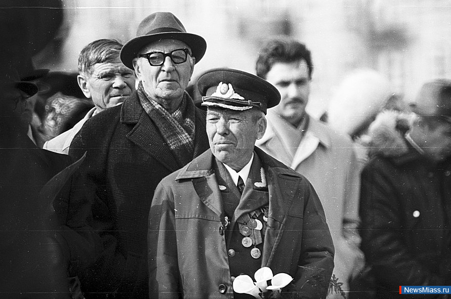 " "    .  2.       1986  -    