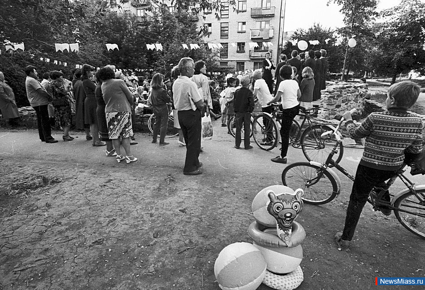 �������� � ������� � �������� ���������� �������. �������� �������� ���������� �������� ������� ����� 30 ��� ����� � �������� ����� ������ - � ��������� ���������� ��������