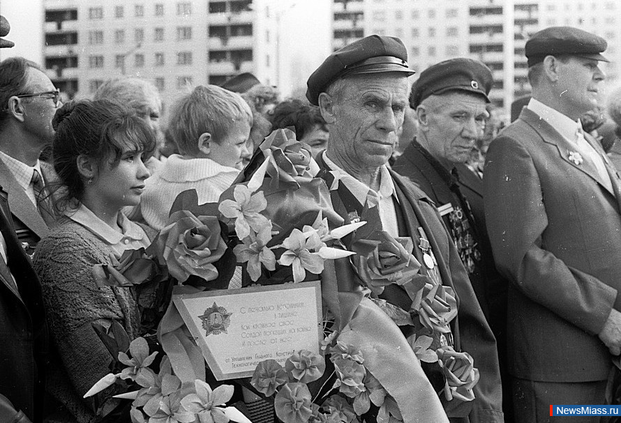 " "    .  3.     1989  -    