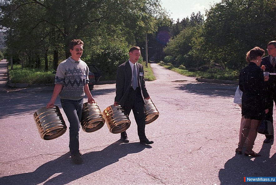 "   ,   ".   ,     2000- , -    