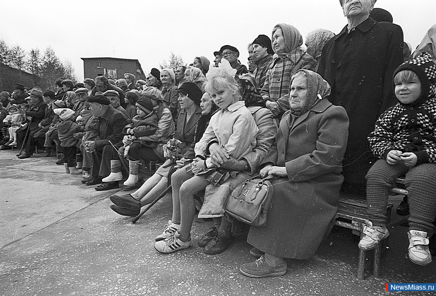 " "    .  4.  50-     -    