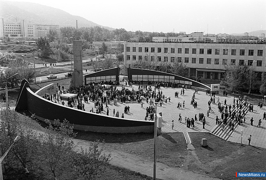 " "    .  4.  50-     -    