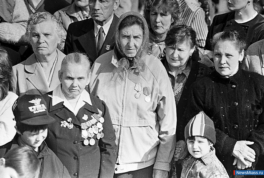 " "    .  4.  50-     -    