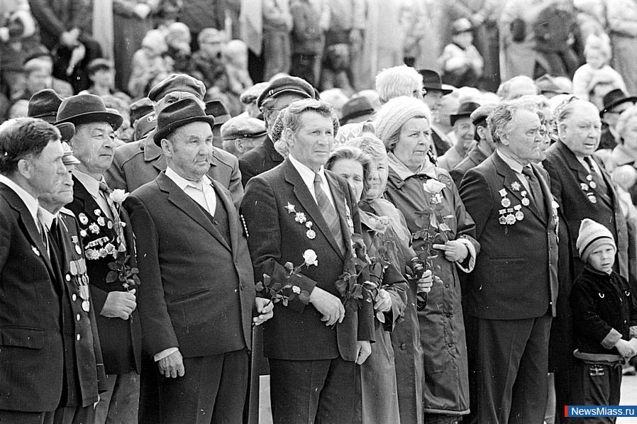 " "    .  4.  50-     -    