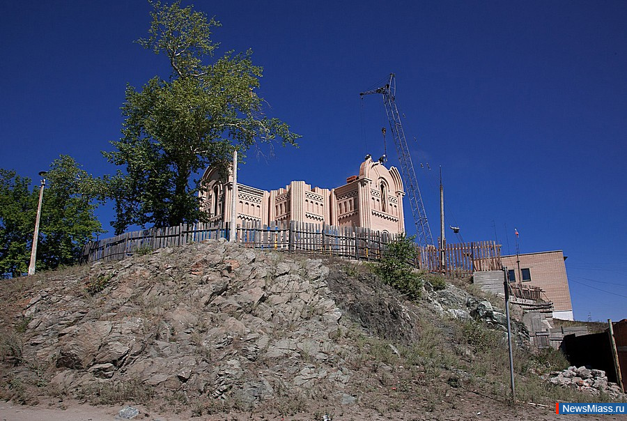 -         .        -    