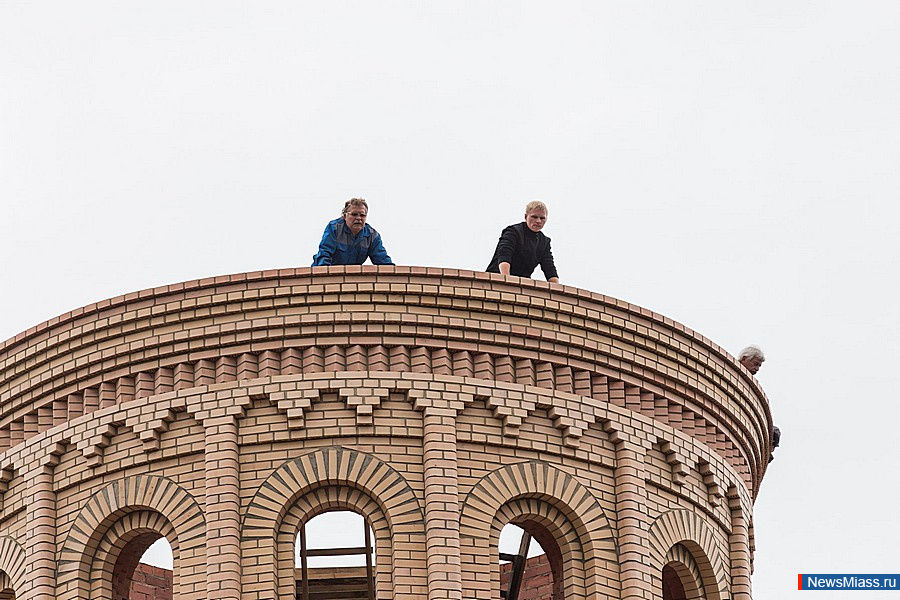 -         .        -    