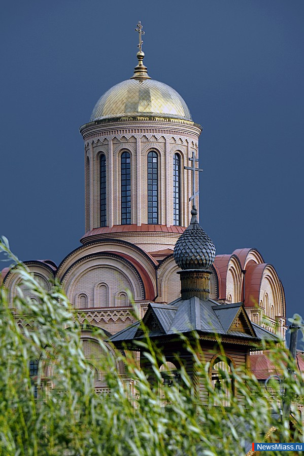 -         .        -    