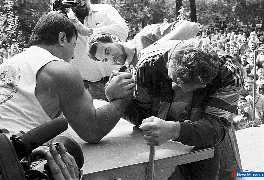      ""   .      ""     1993 .    -    