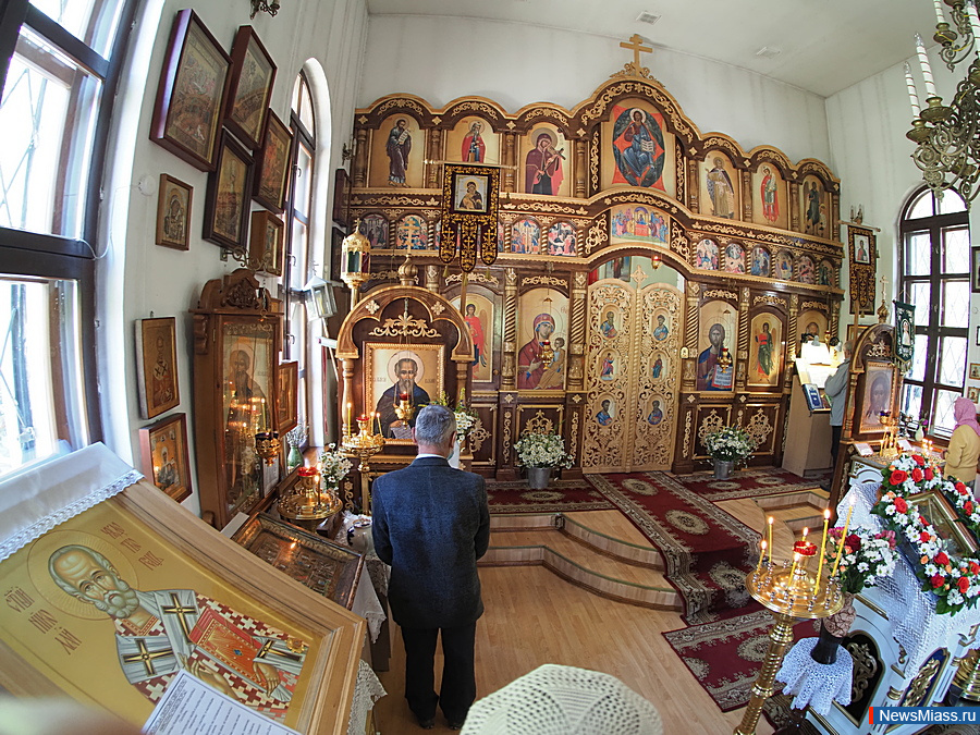 "         ".        -    