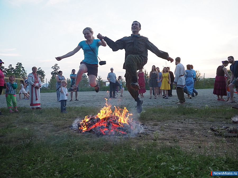   :   . ,     .           -    