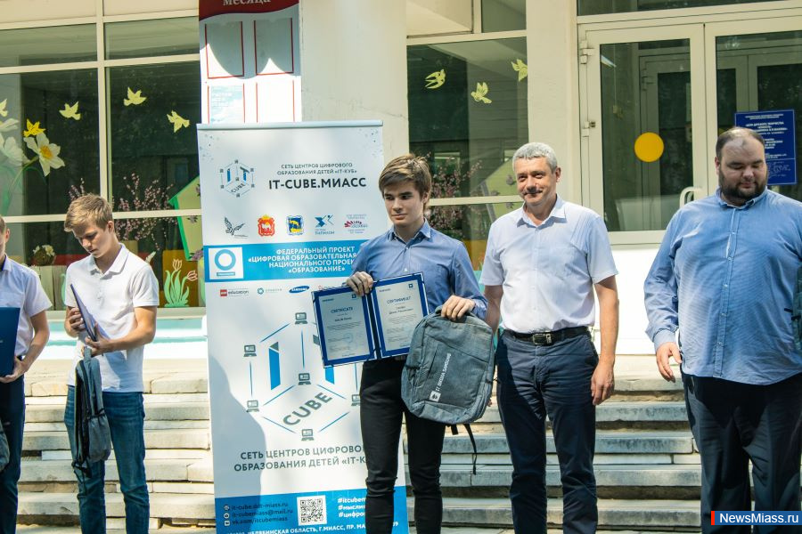 "  "  18  .       IT- SAMSUNG