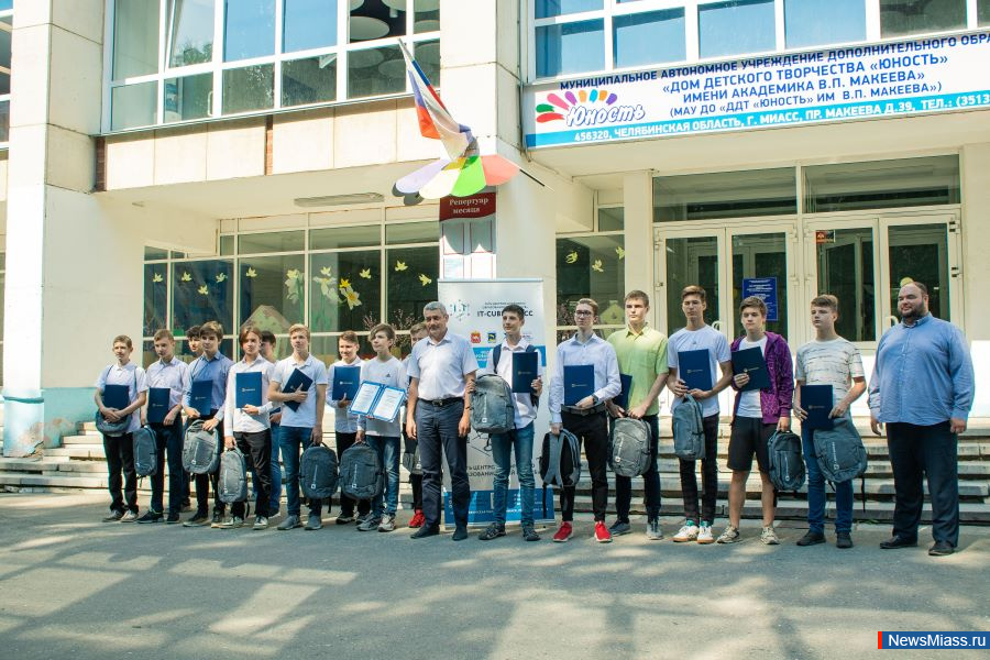 "  "  18  .       IT- SAMSUNG