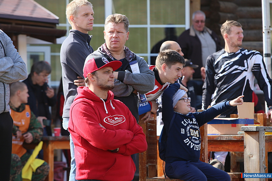     -.  Light Enduro Racing 2020     150     