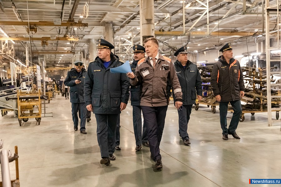  ""    .      ""    .          