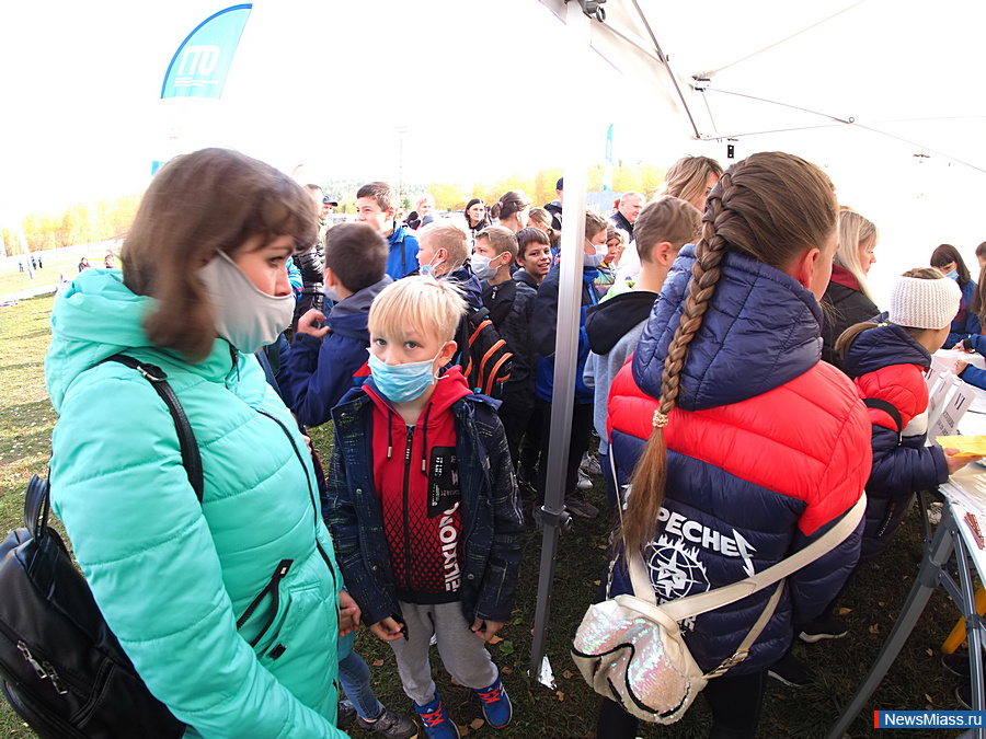     .   -  300  -      : , ,     