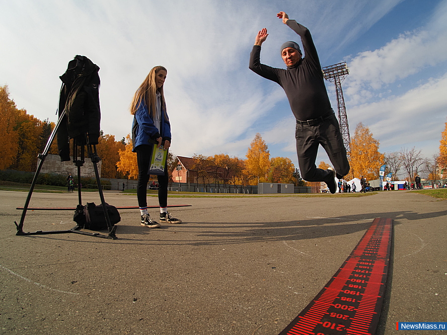     .   -  300  -      : , ,     