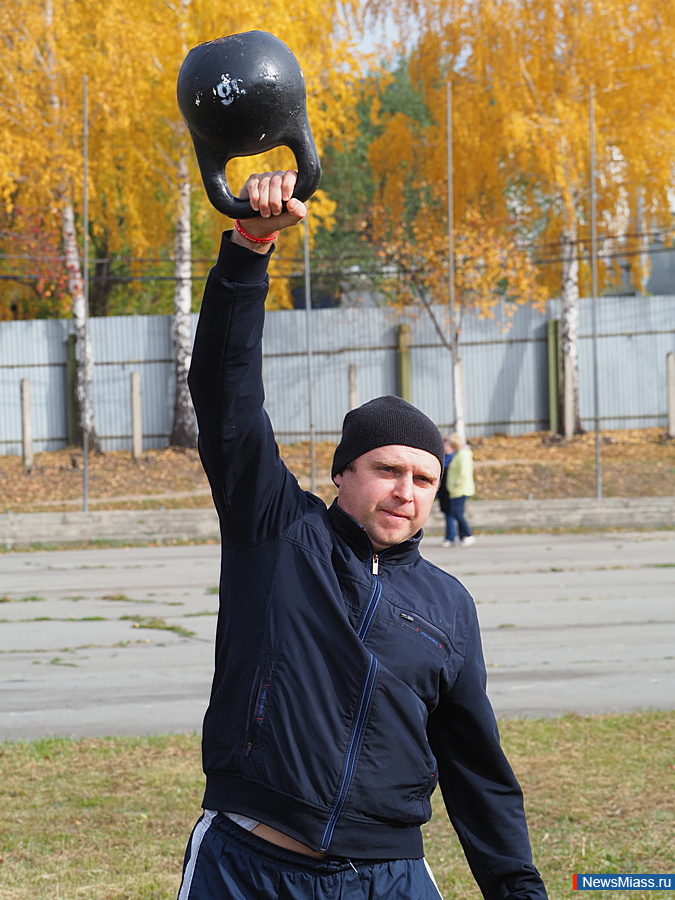     .   -  300  -      : , ,     