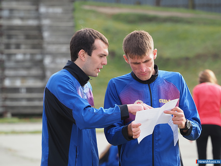     .   -  300  -      : , ,     