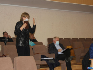 ������ ������ ����� �� 200 ���������