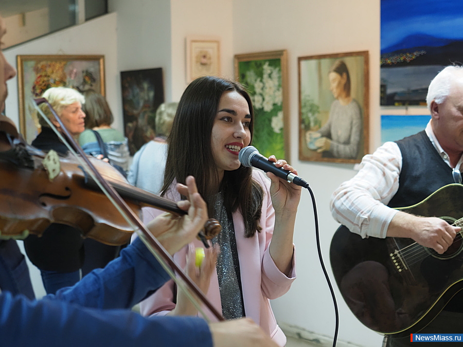 �������������� ������� ������ "���������" �������� 15-������ ������. 16 ���������� � 44 �������: �������� ���� ��������� ������� ��������� ���������� ��������� �������� ����������