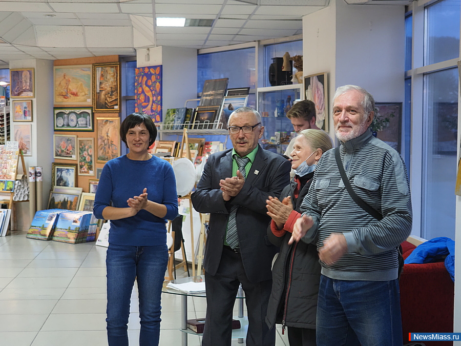 �������������� ������� ������ "���������" �������� 15-������ ������. 16 ���������� � 44 �������: �������� ���� ��������� ������� ��������� ���������� ��������� �������� ����������