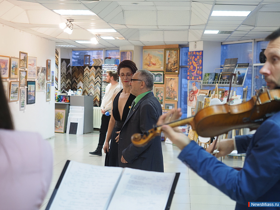 �������������� ������� ������ "���������" �������� 15-������ ������. 16 ���������� � 44 �������: �������� ���� ��������� ������� ��������� ���������� ��������� �������� ����������