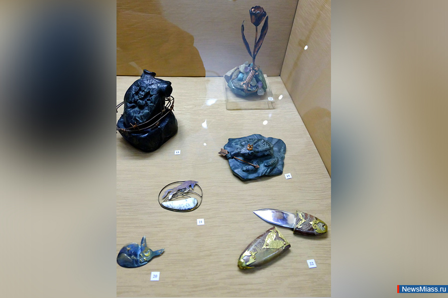        ", , ".    4        ,      .. -