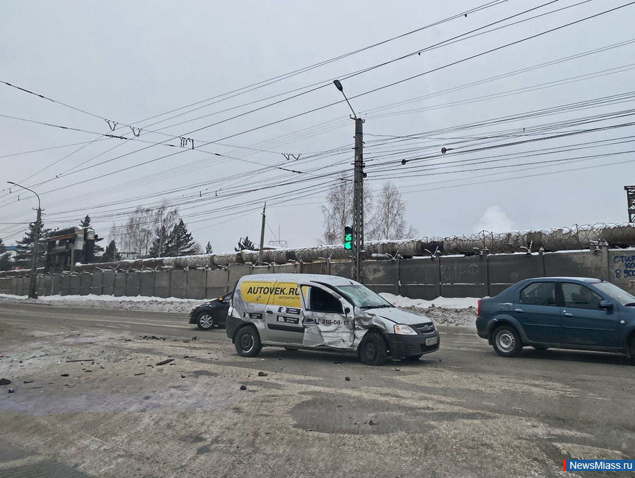 ����� ���������� � ��� �� ������� ����� ������. �������� ���������� ������ ������ ������� �����, � ��������� ����������� ���������� �����. ���� ������ � � ���������� ����������