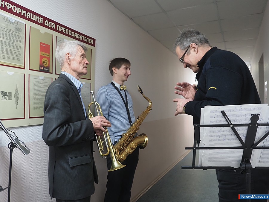 ���������� ������ �� ���. �������� ������� ��������� � �������� ������������ ��������� ����� ��� ������������