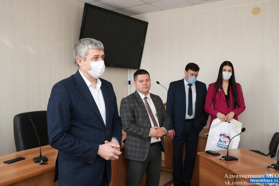        .      ",   ".    500 